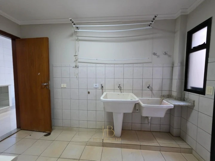 Imagens do imóveis Casa no Condomínio Vale das Araucárias