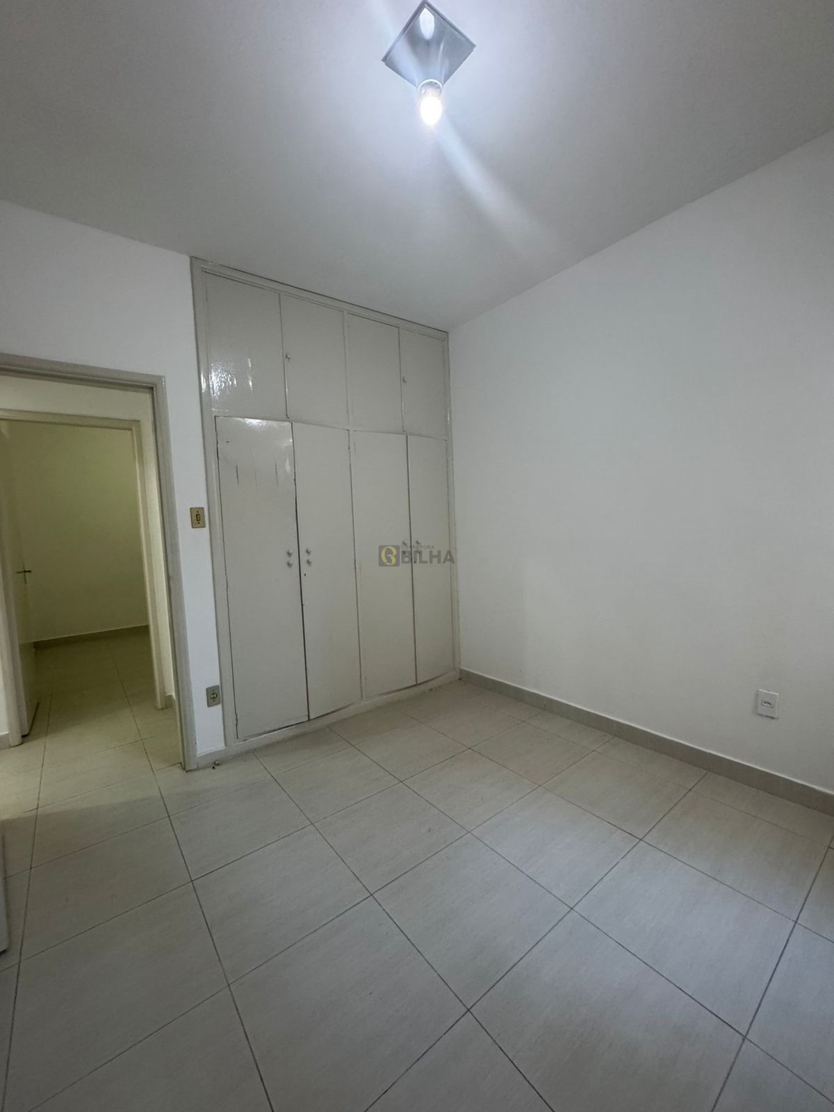 Imagens do imóveis Apartamento para alugar no condomínio Condomínio Residencial Edifício Regina no Centro
