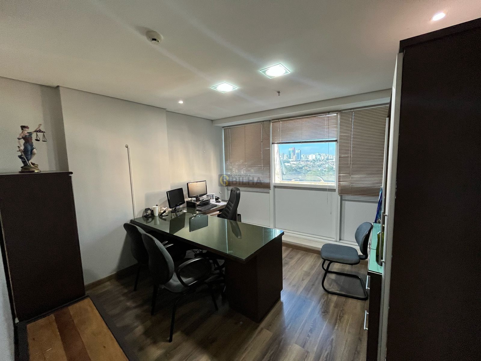 Imagens do imóveis Sala a venda no condomínio Palhano Business Center no bairro Gleba Fazenda Palhano