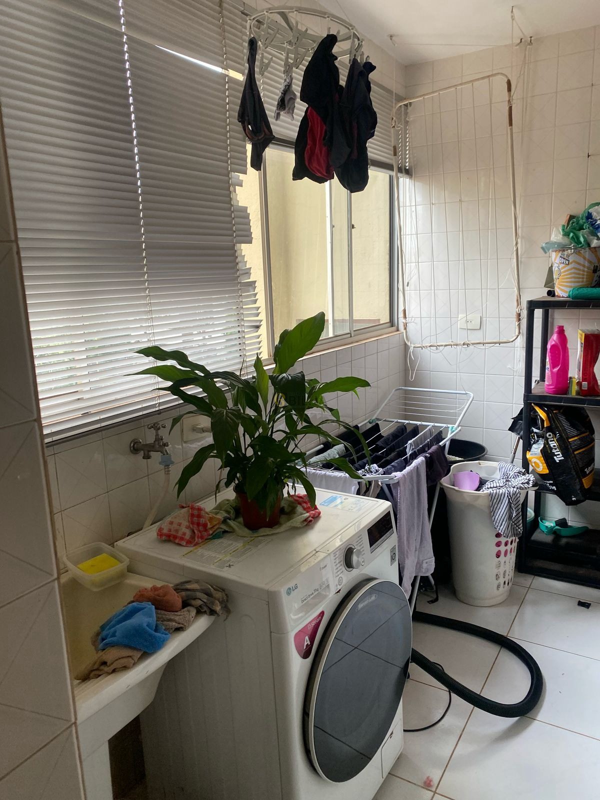 Imagens do imóveis Apartamento à venda, Jardim América - Edifício Carandá - 3 Quartos sendo 1 suíte - 1 Garagem - Cozinha planejada