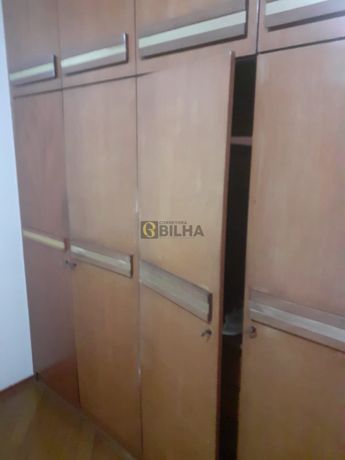 Imagens do imóveis Apartamento à venda no Condomínio Ed Lord Lovat no bairro Centro