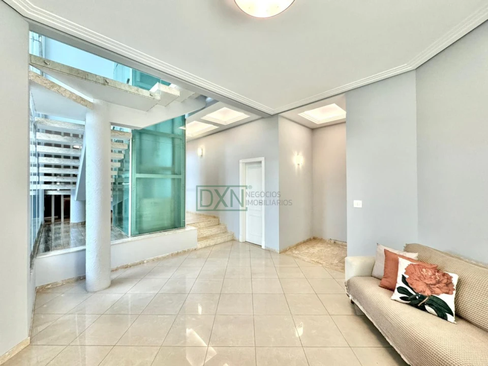 SOBRADO COM 3 SUITES NO COND RES VALE DAS ARAUCARIAS