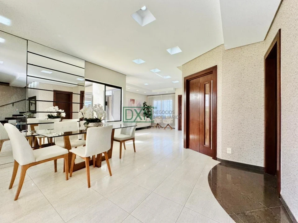 SOBRADO COM 3 SUÍTES NO CONDOMÍNIO HORIZONTAL VILLÁGIO DO ENGENHO