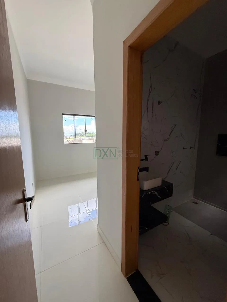 Casa Geminada Assobradada com 03 quartos no Cidade Verde em Cambé