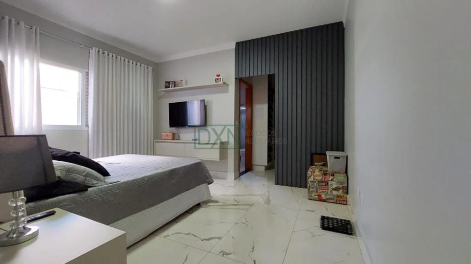 CASA A VENDA COM 3 QUARTOS E 1 SUITE NO JD. OCTÁVIO CESÁRIO CAMBÉ