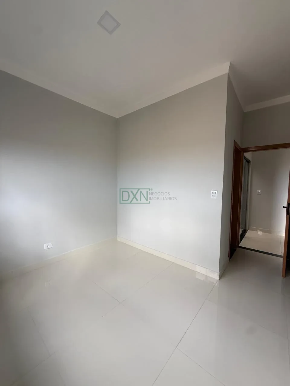 Casa Geminada Assobradada com 03 quartos no Cidade Verde em Cambé