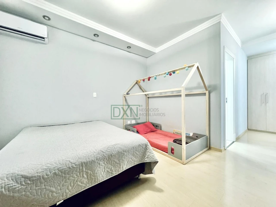 SOBRADO COM 3 SUITES NO COND RES VALE DAS ARAUCARIAS