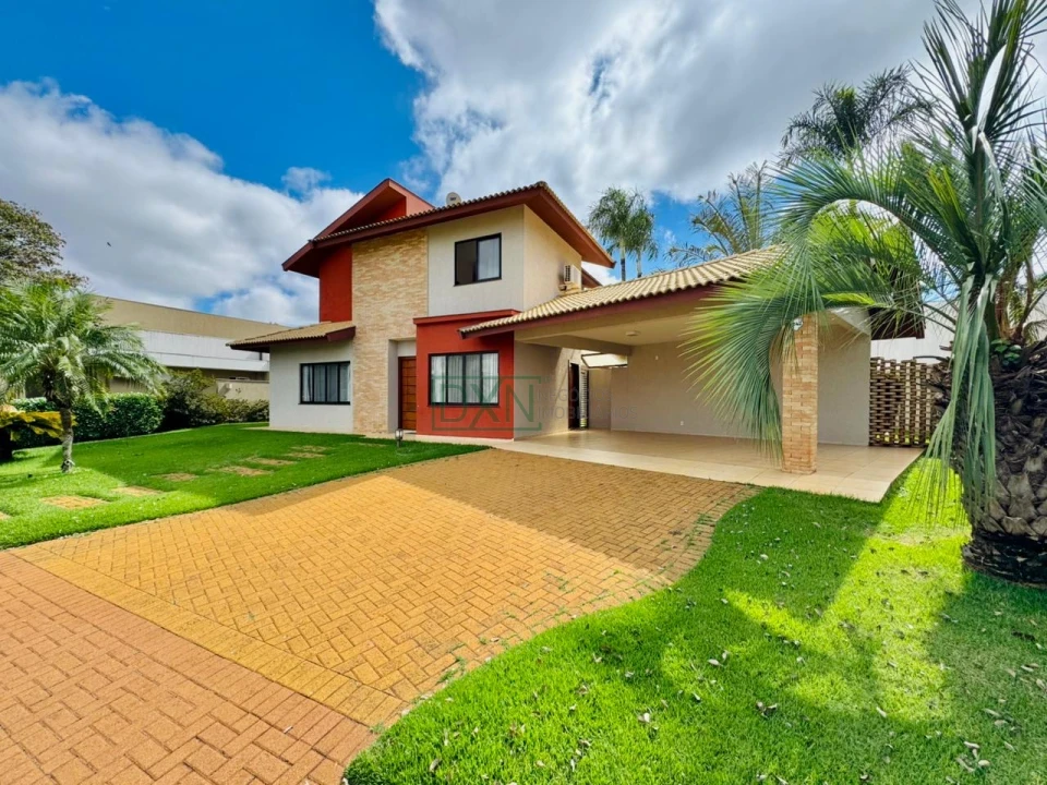 SOBRADO COM 3 SUÍTES NO CONDOMÍNIO HORIZONTAL VILLÁGIO DO ENGENHO