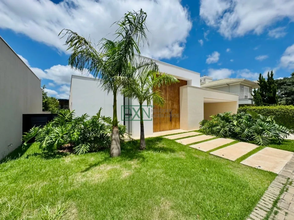 CASA DE ALTO PADRÃO COM 3 SUÍTES NO CONDOMÍNIO HORIZONTAL VILLÁGIO DO ENGENHO