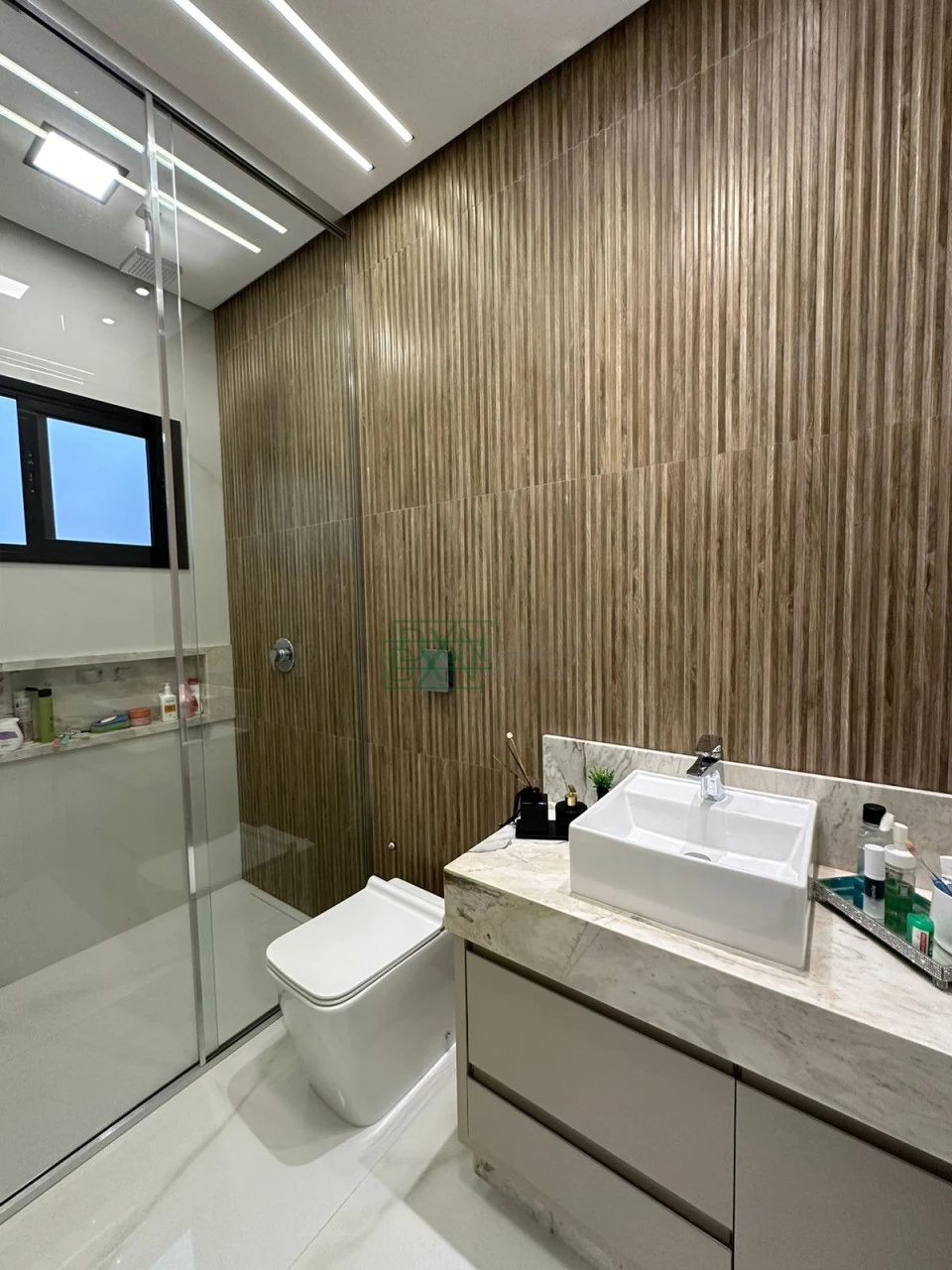 CASA TERREA DE ALTO PADRÃO NO VILLAGIO DE ENGENHO