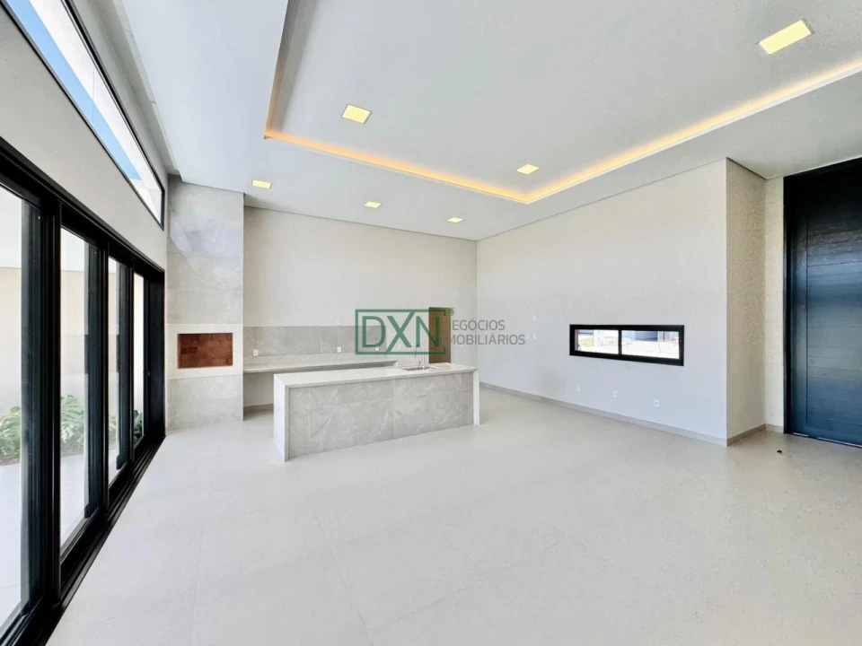 CASA EM ALTO PADRÃO COM 4 SUÍTES NO VILLÁGIO DO ENGENHO