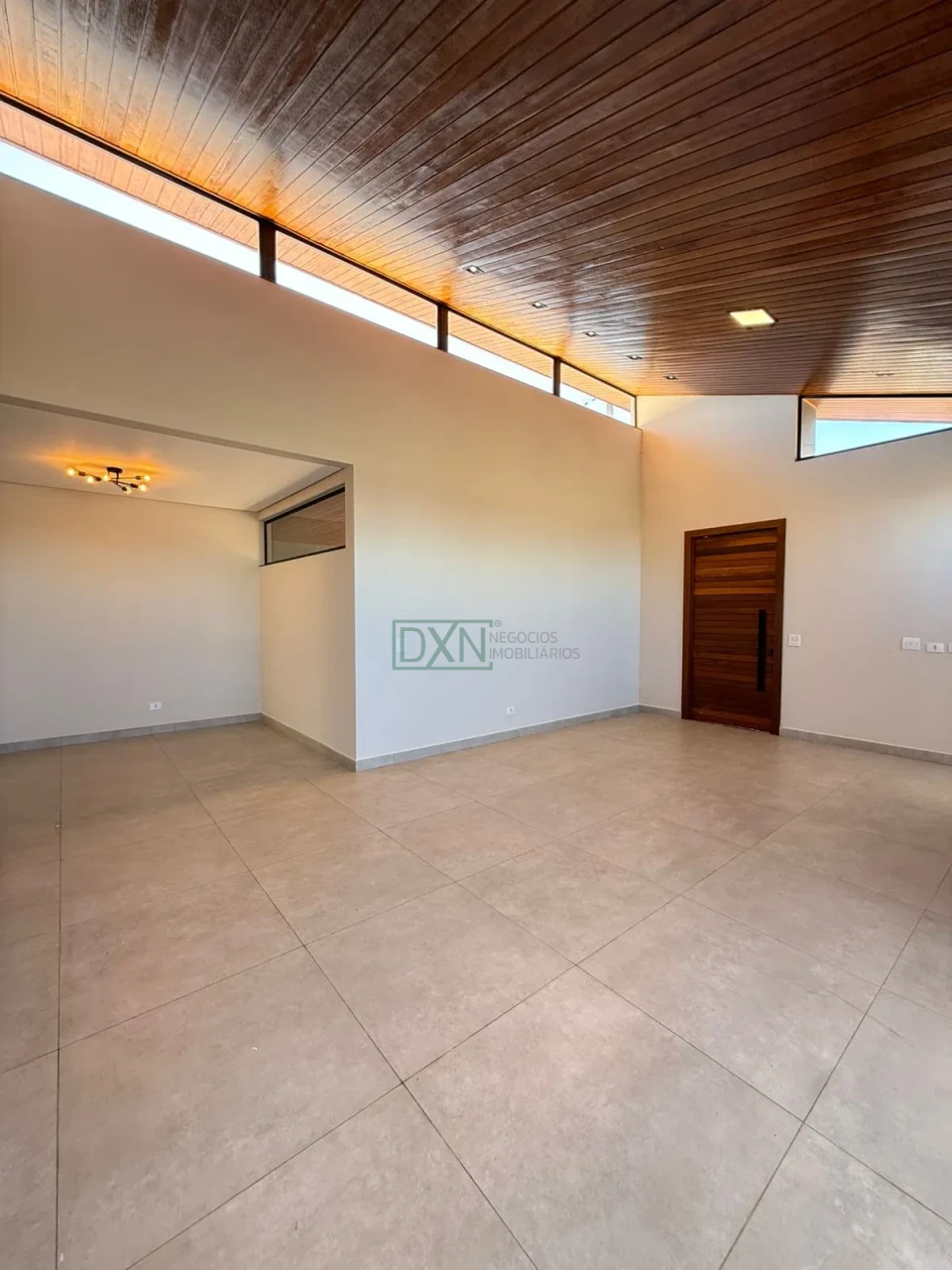 Casa à venda 3 Quartos, 2 Vagas, 300M², Bellevie, Cambé - PR