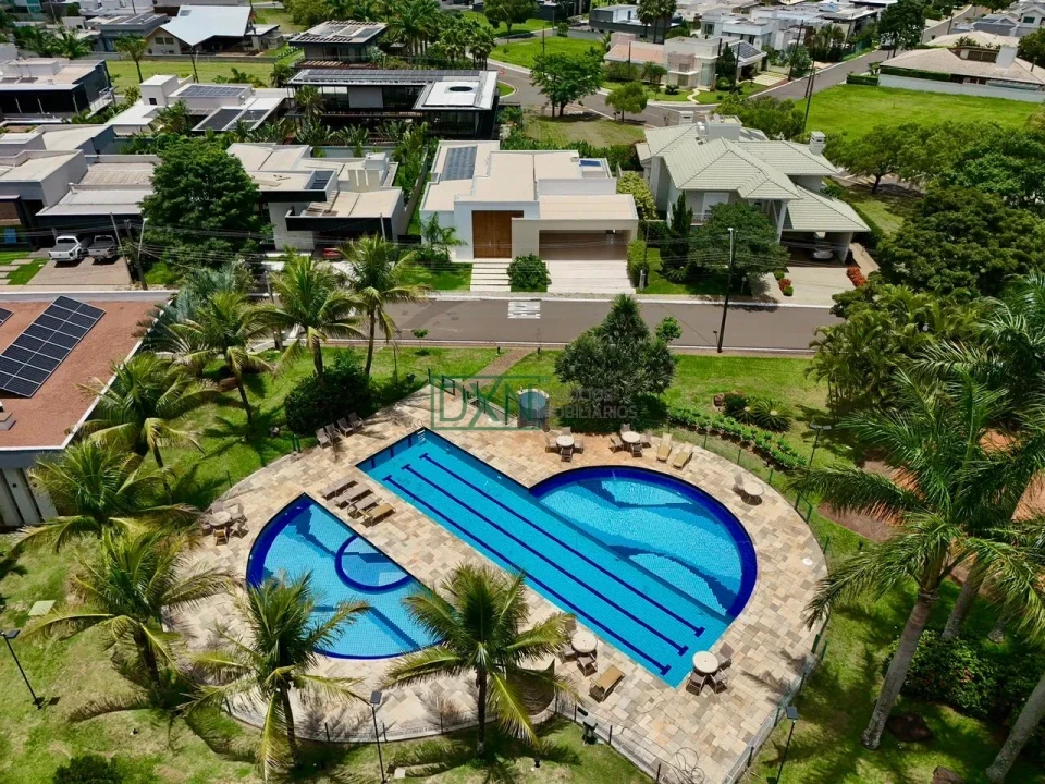 CASA DE ALTO PADRÃO COM 3 SUÍTES NO CONDOMÍNIO HORIZONTAL VILLÁGIO DO ENGENHO