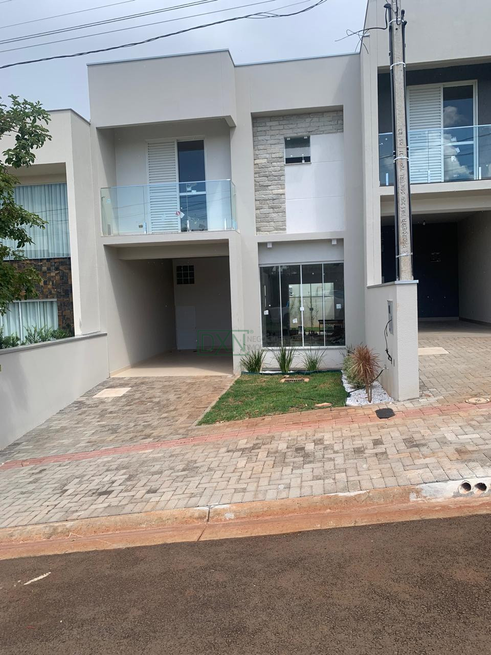SOBRADO GEMINADO NO CONDOMINIO MORADA DAS FLORES