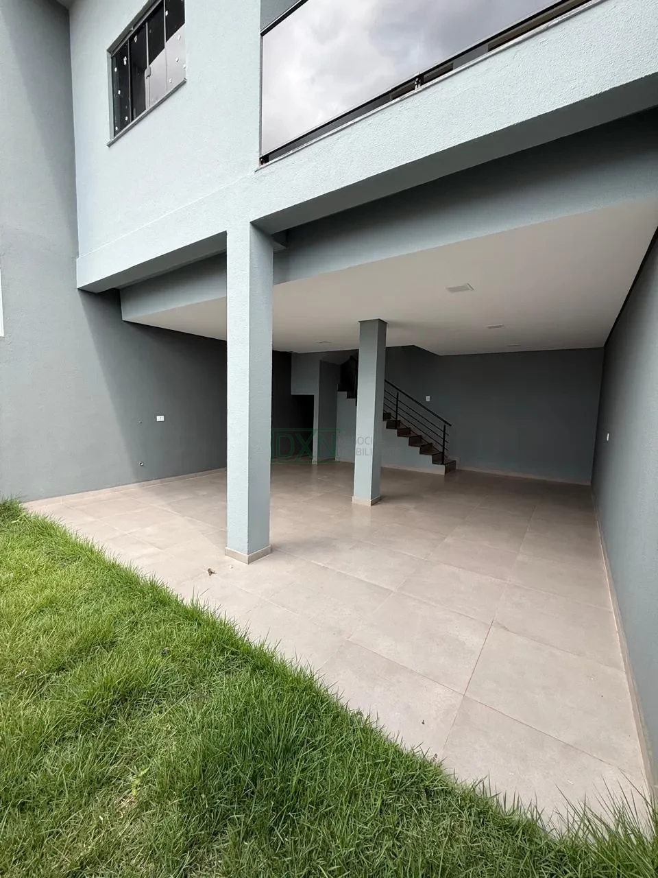 Casa Geminada Assobradada com 03 quartos no Cidade Verde em Cambé