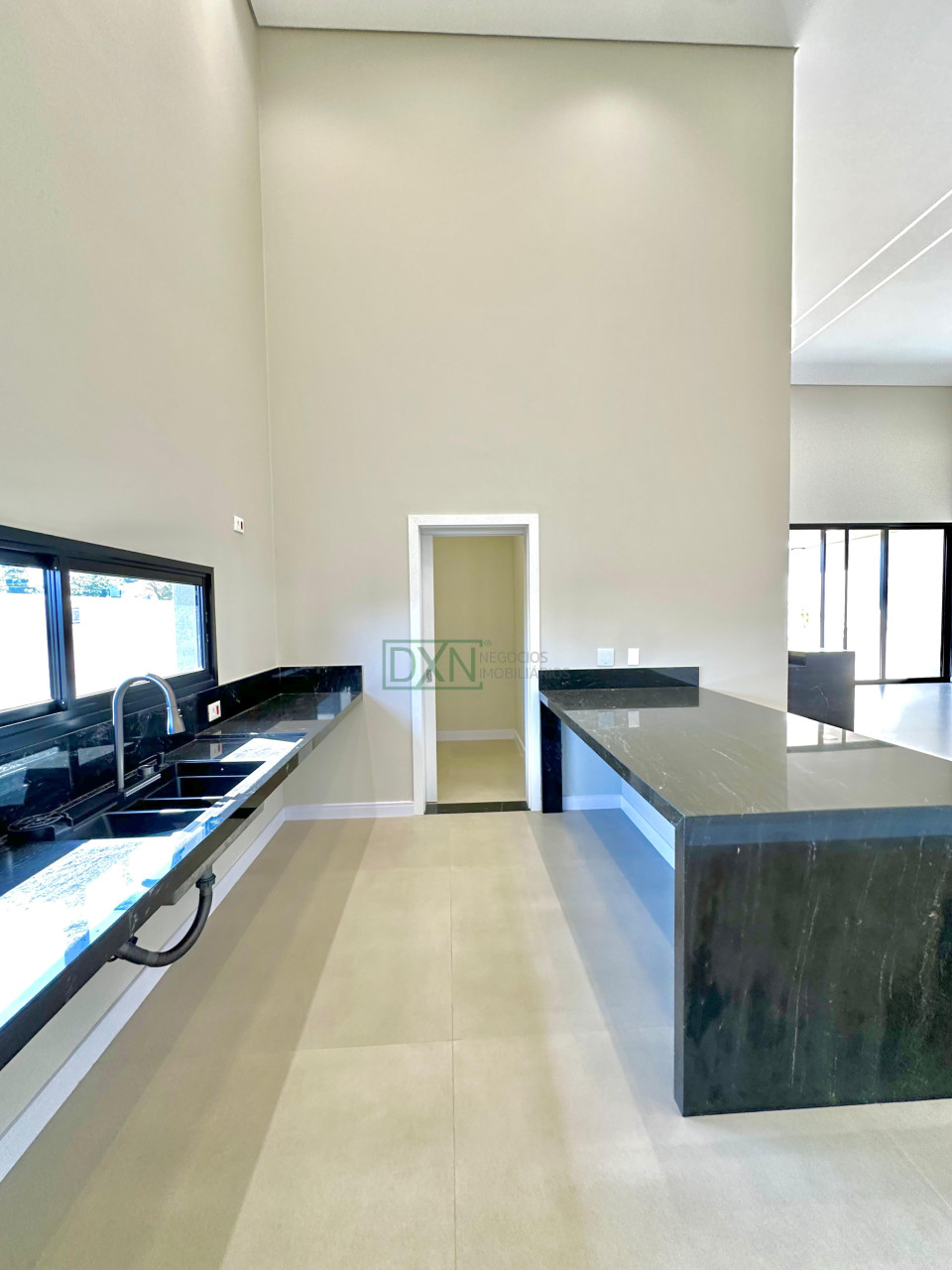 CASA TERREA ALTO PADRÃO COM 3 SUITES NO CONDOMÍNIO HORIZONTAL VILLÁGIO DO ENGENHO
