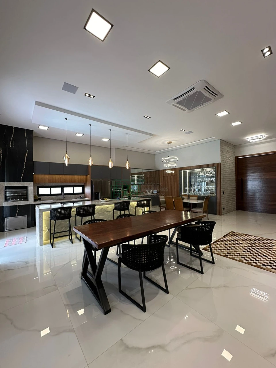 CASA TERREA DE ALTO PADRÃO NO VILLAGIO DE ENGENHO