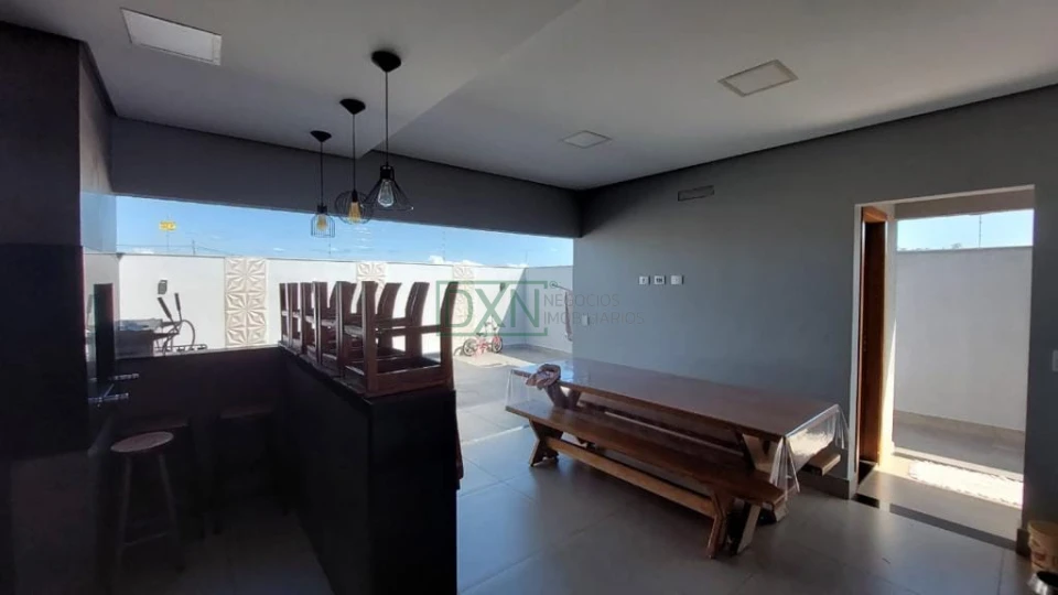 CASA A VENDA COM 3 QUARTOS E 1 SUITE NO JD. OCTÁVIO CESÁRIO CAMBÉ