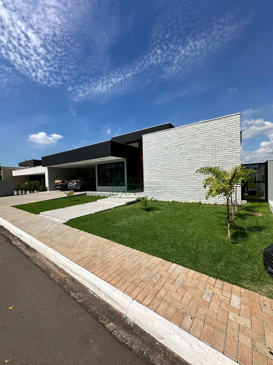 CASA TERREA DE ALTO PADRÃO NO VILLAGIO DE ENGENHO