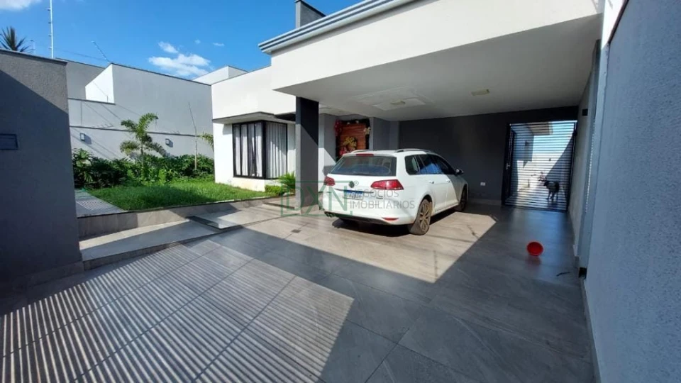 CASA A VENDA COM 3 QUARTOS E 1 SUITE NO JD. OCTÁVIO CESÁRIO CAMBÉ