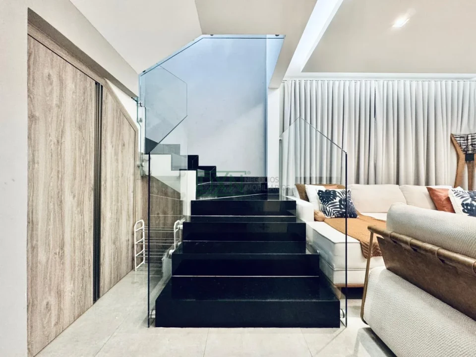 SOBRADO COM 3 QUARTOS E UMA SUITE NO VILLA BELLA RESIDENCE EM CAMBÉ