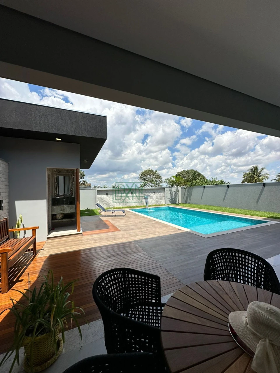 CASA TERREA DE ALTO PADRÃO NO VILLAGIO DE ENGENHO