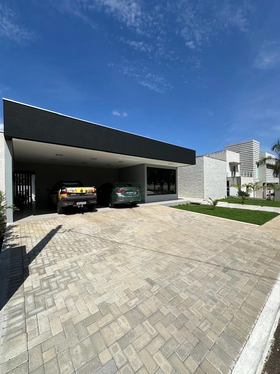 CASA TERREA DE ALTO PADRÃO NO VILLAGIO DE ENGENHO