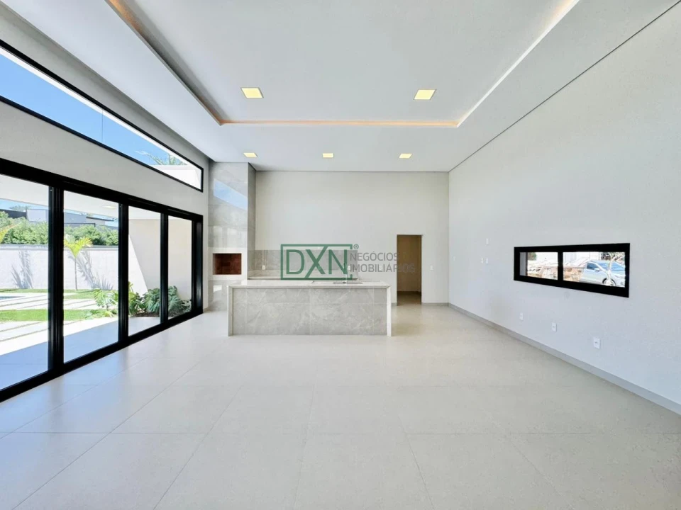 CASA EM ALTO PADRÃO COM 4 SUÍTES NO VILLÁGIO DO ENGENHO