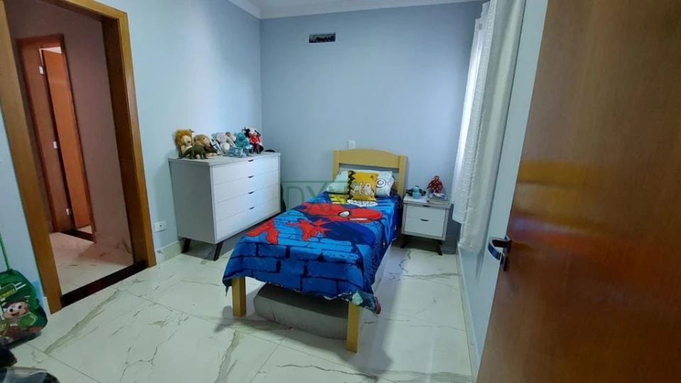 CASA A VENDA COM 3 QUARTOS E 1 SUITE NO JD. OCTÁVIO CESÁRIO CAMBÉ