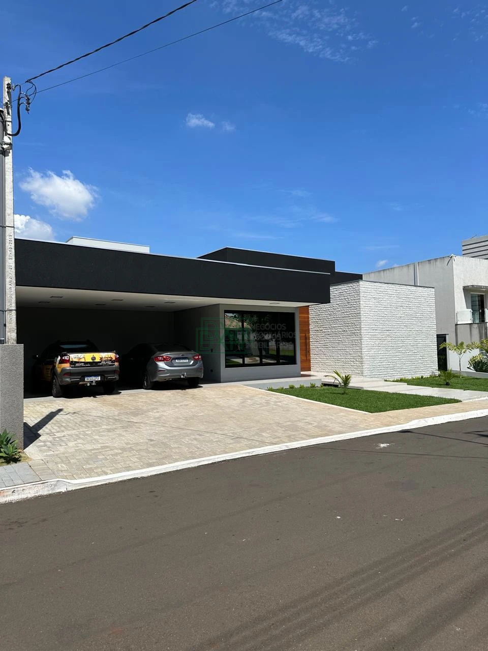 CASA TERREA DE ALTO PADRÃO NO VILLAGIO DE ENGENHO