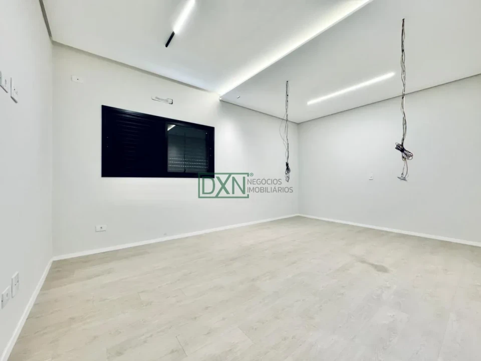 CASA DE ALTO PADRÃO COM 3 SUÍTES NO CONDOMÍNIO HORIZONTAL VILLÁGIO DO ENGENHO