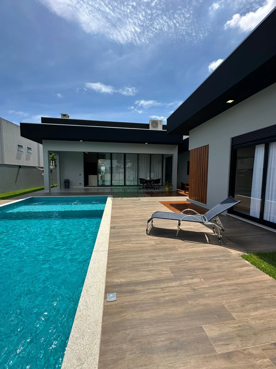 CASA TERREA DE ALTO PADRÃO NO VILLAGIO DE ENGENHO