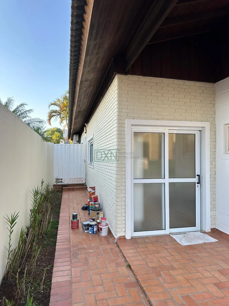 CASA TERREA COM 3 SUITES NO CONDOMÍNIO HORIZONTAL VILLÁGIO DO ENGENHO