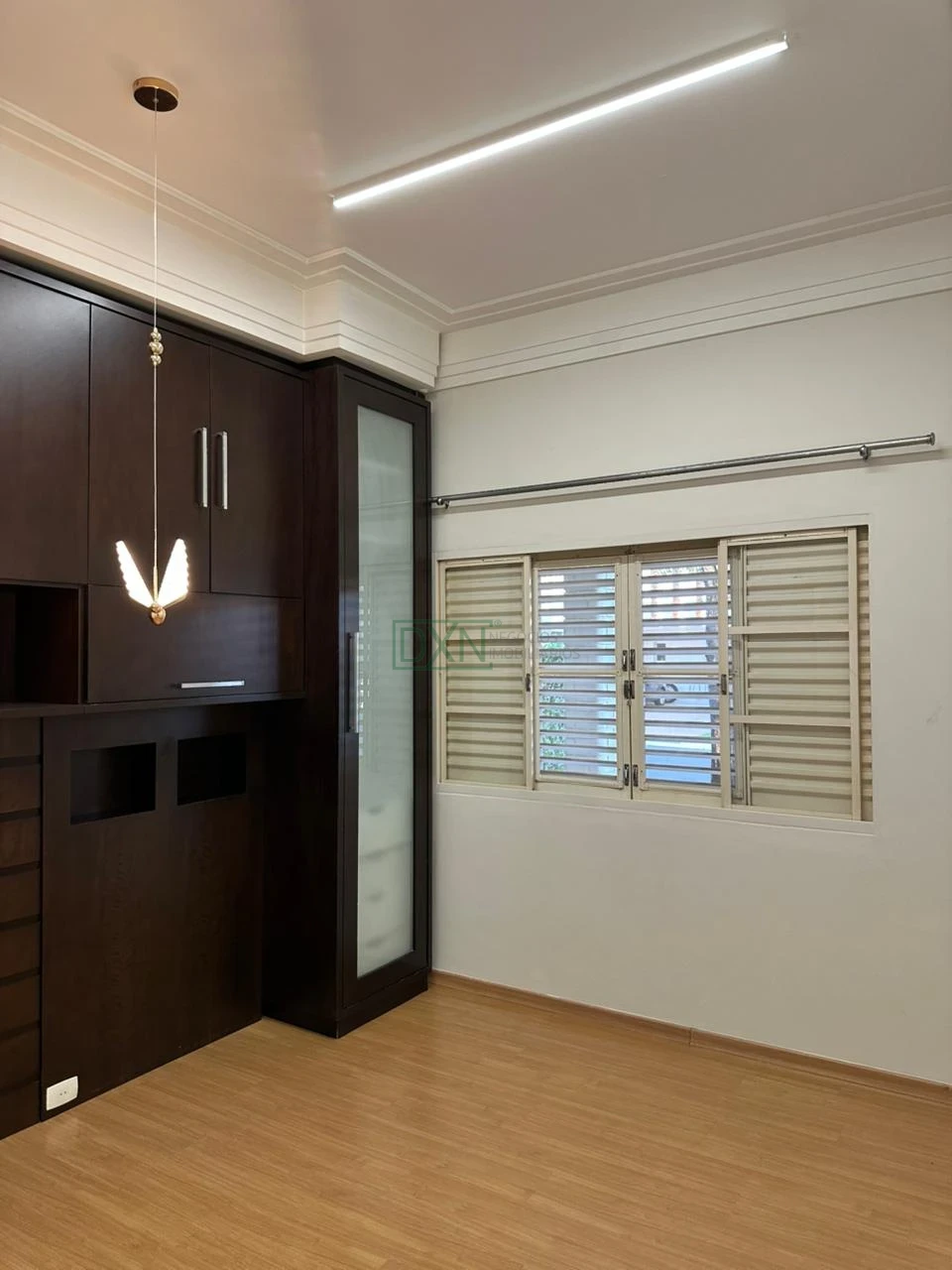 CASA TERREA COM 3 SUITES NO CONDOMÍNIO HORIZONTAL VILLÁGIO DO ENGENHO