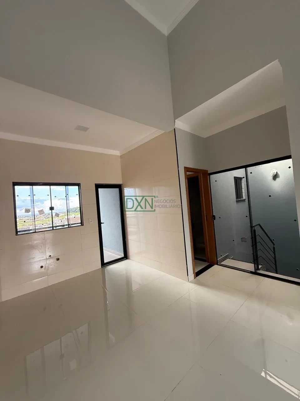 Casa Geminada Assobradada com 03 quartos no Cidade Verde em Cambé