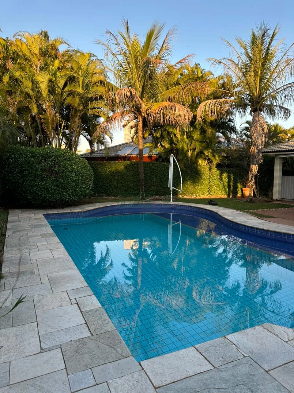 CASA TERREA COM 3 SUITES NO CONDOMÍNIO HORIZONTAL VILLÁGIO DO ENGENHO