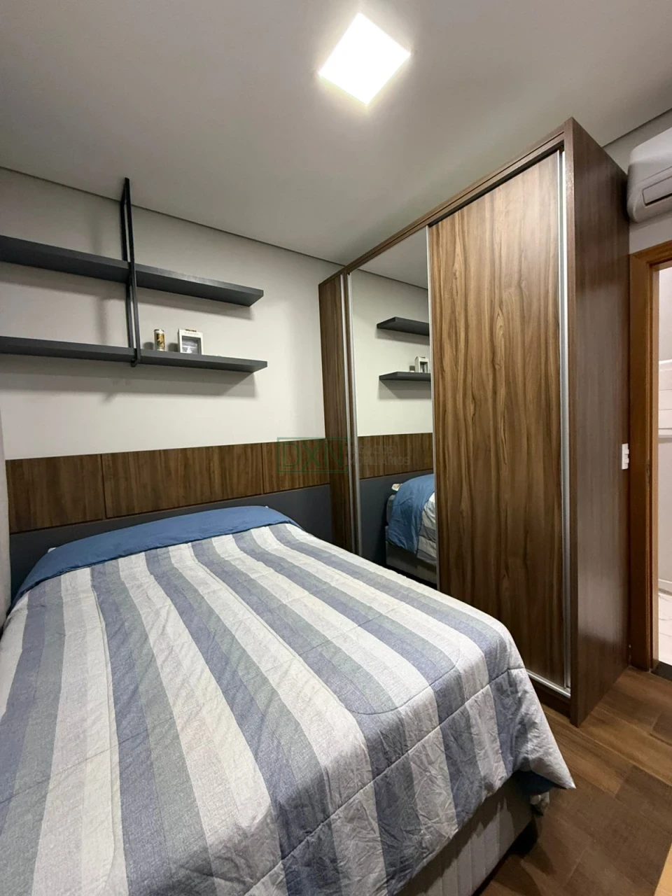 CASA COM 3 QUARTOS E UMA SUÍTE NO CONDOMÍNIO HORIZONTAL BELLEVIE