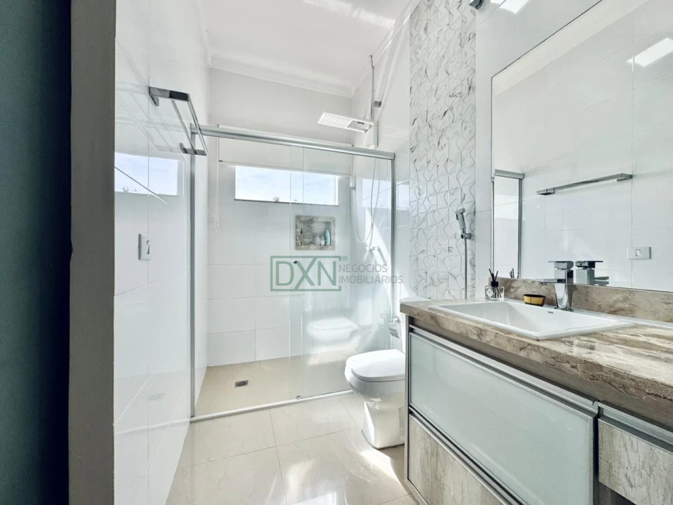 CASA COM 3 QUARTOS E SUITE MASTER NO PARQUE SELLA EM CAMBÉ