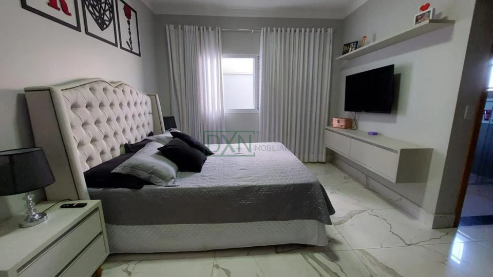 CASA A VENDA COM 3 QUARTOS E 1 SUITE NO JD. OCTÁVIO CESÁRIO CAMBÉ
