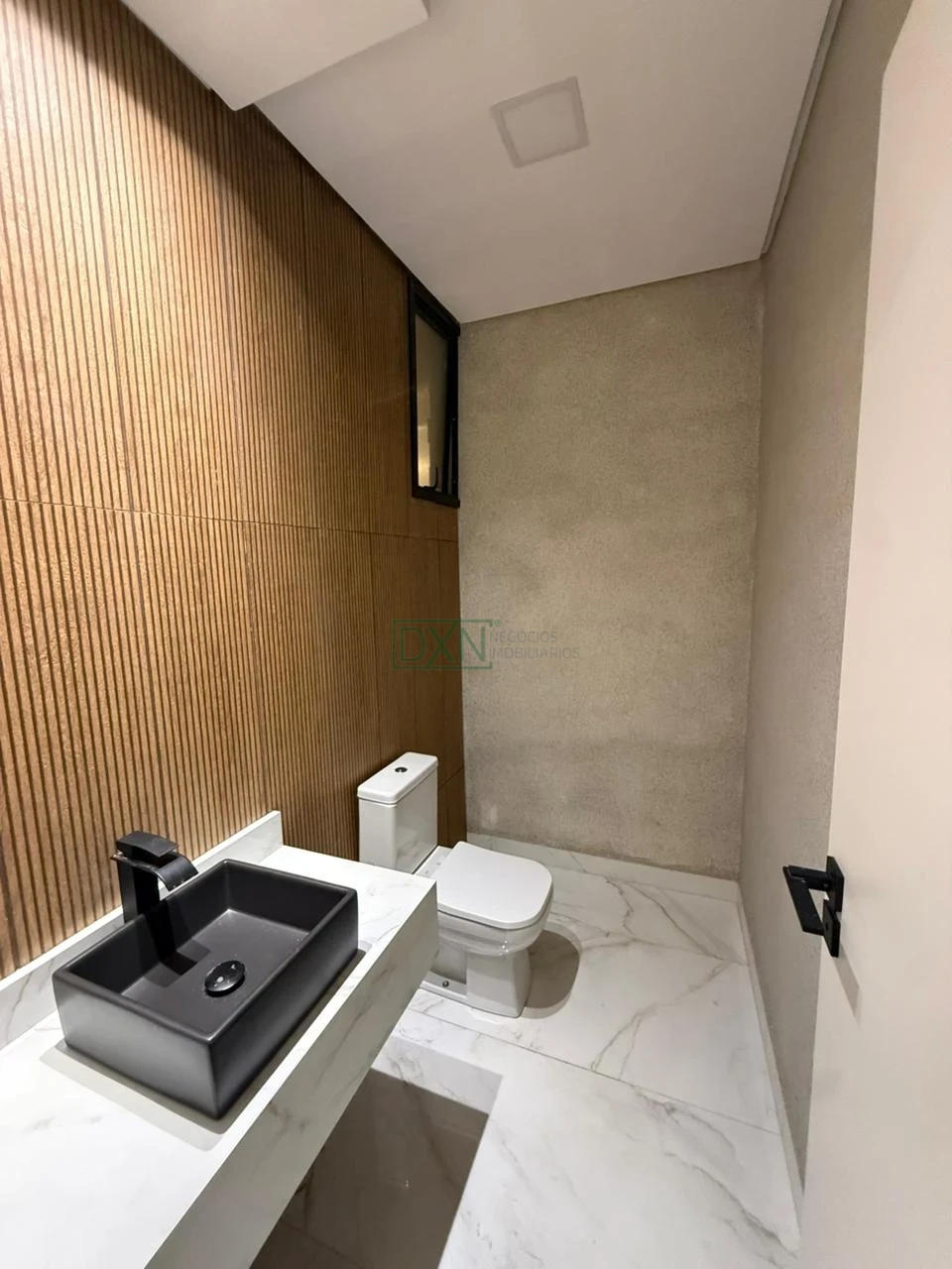 CASA TERREA COM 3 SUITES NO CONDOMÍNIO HORIZONTAL BELLEVIE