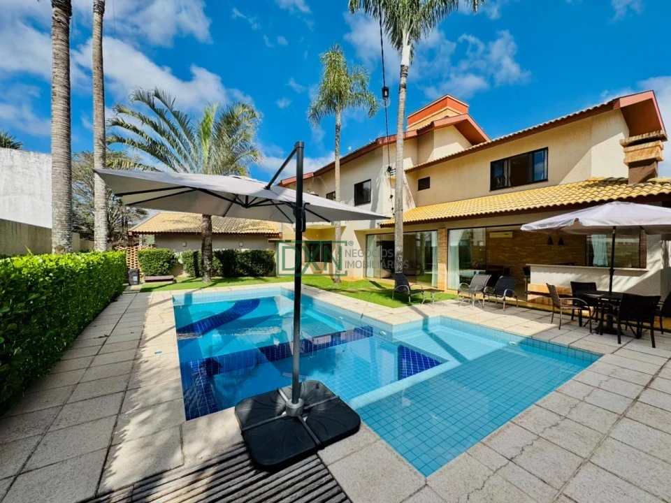 SOBRADO COM 3 SUÍTES NO CONDOMÍNIO HORIZONTAL VILLÁGIO DO ENGENHO