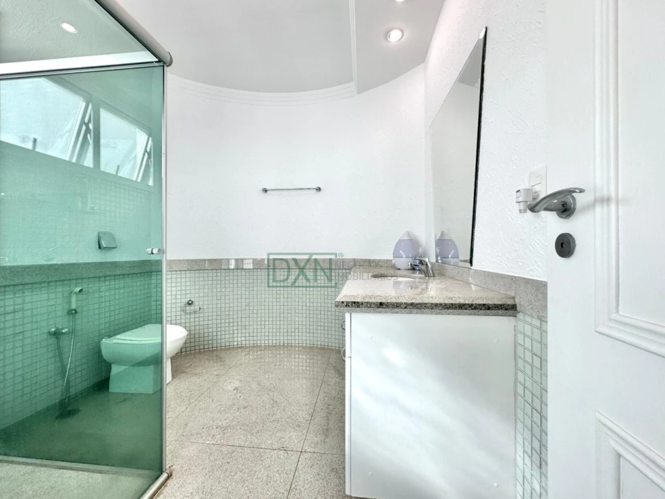 SOBRADO COM 3 SUITES NO COND RES VALE DAS ARAUCARIAS