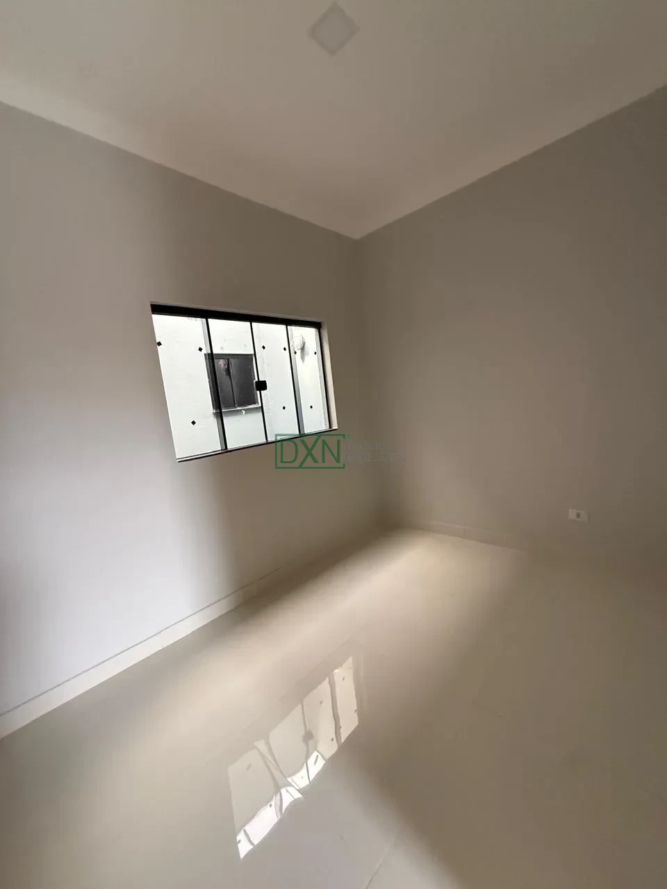 Casa Geminada Assobradada com 03 quartos no Cidade Verde em Cambé