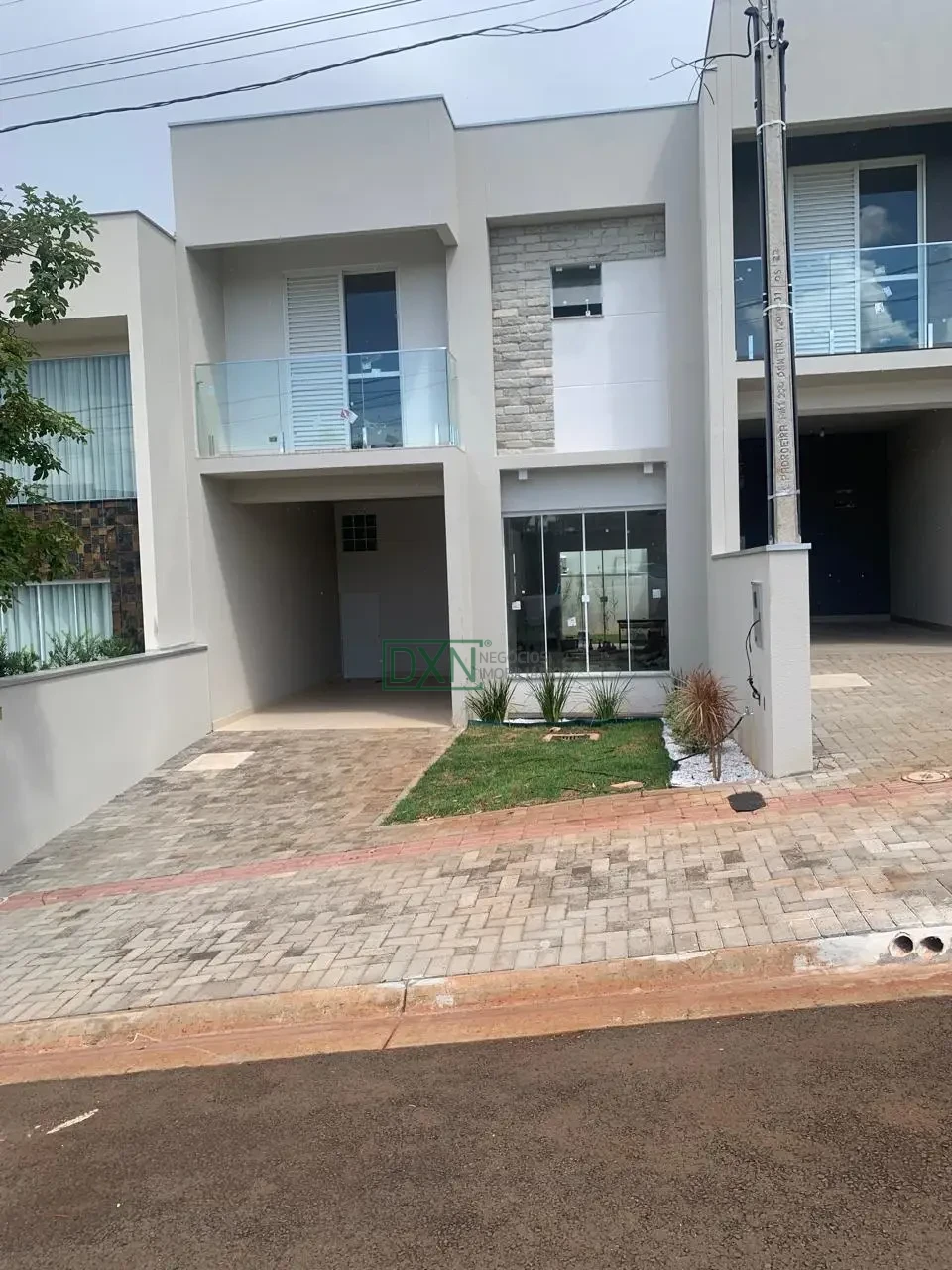 SOBRADO GEMINADO NO CONDOMINIO MORADA DAS FLORES