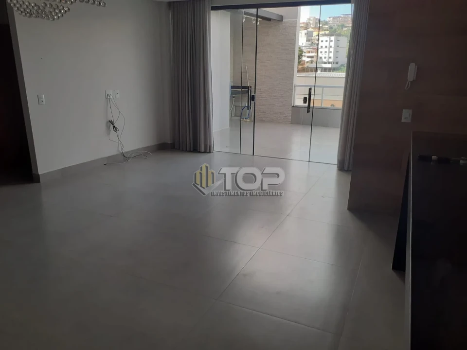 Imagens do imóveis TRIPLEX  a venda Vila Real