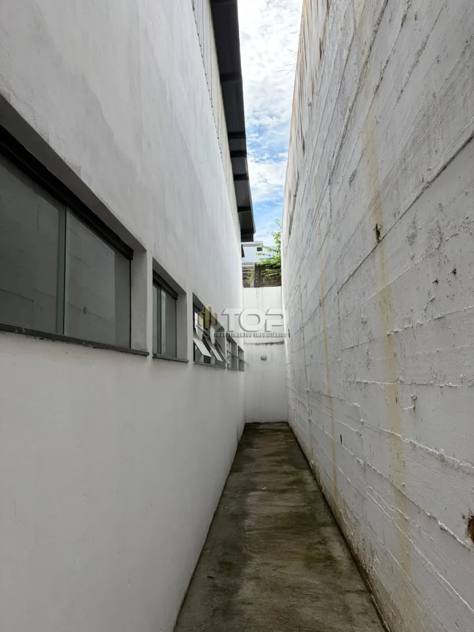 Imagens do imóveis GALPÃO PARA LOCAÇÃO - JK