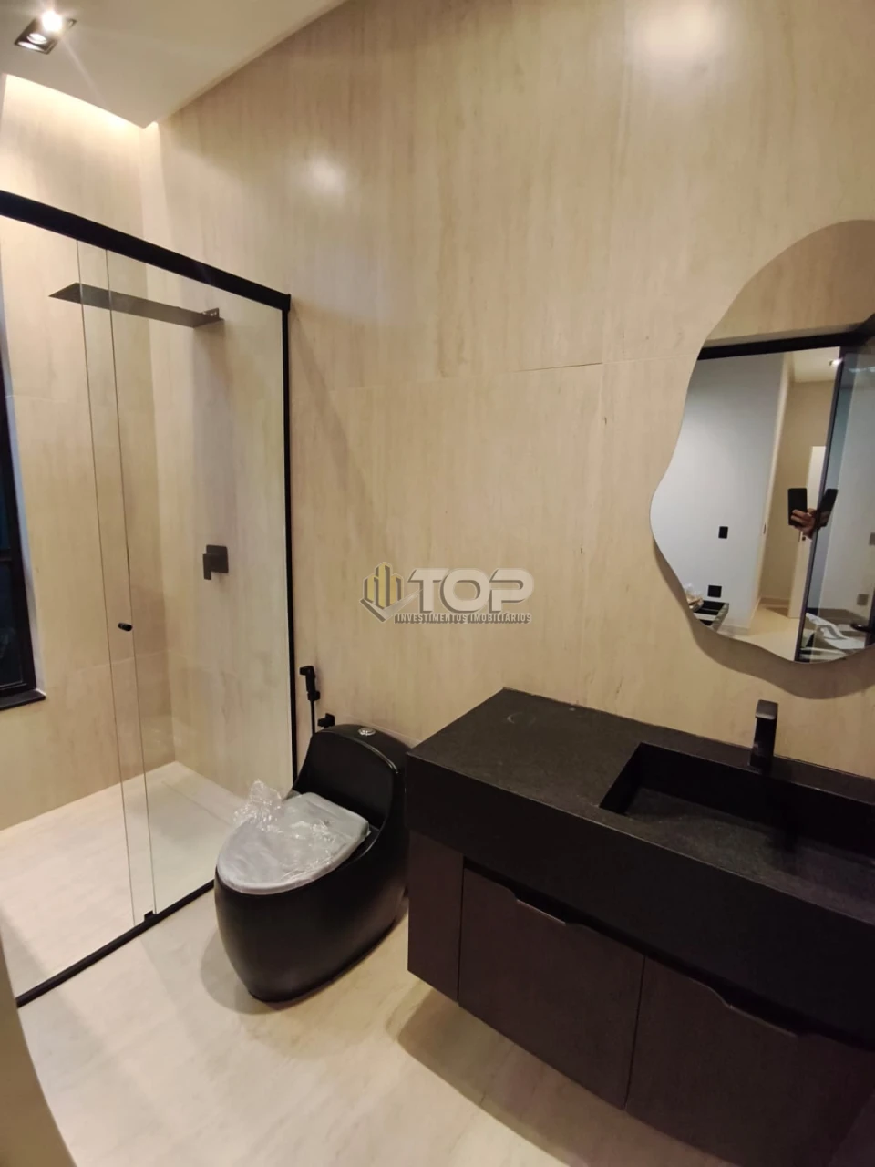 Imagens do imóveis CASA A VENDA - CONDOMINIO SOLARE