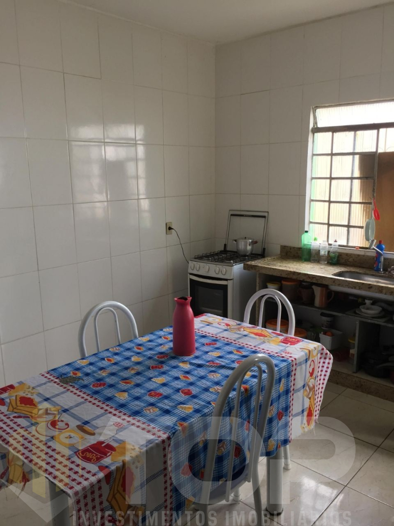 Imagens do imóveis Casa no bairro Napoleão, garagem