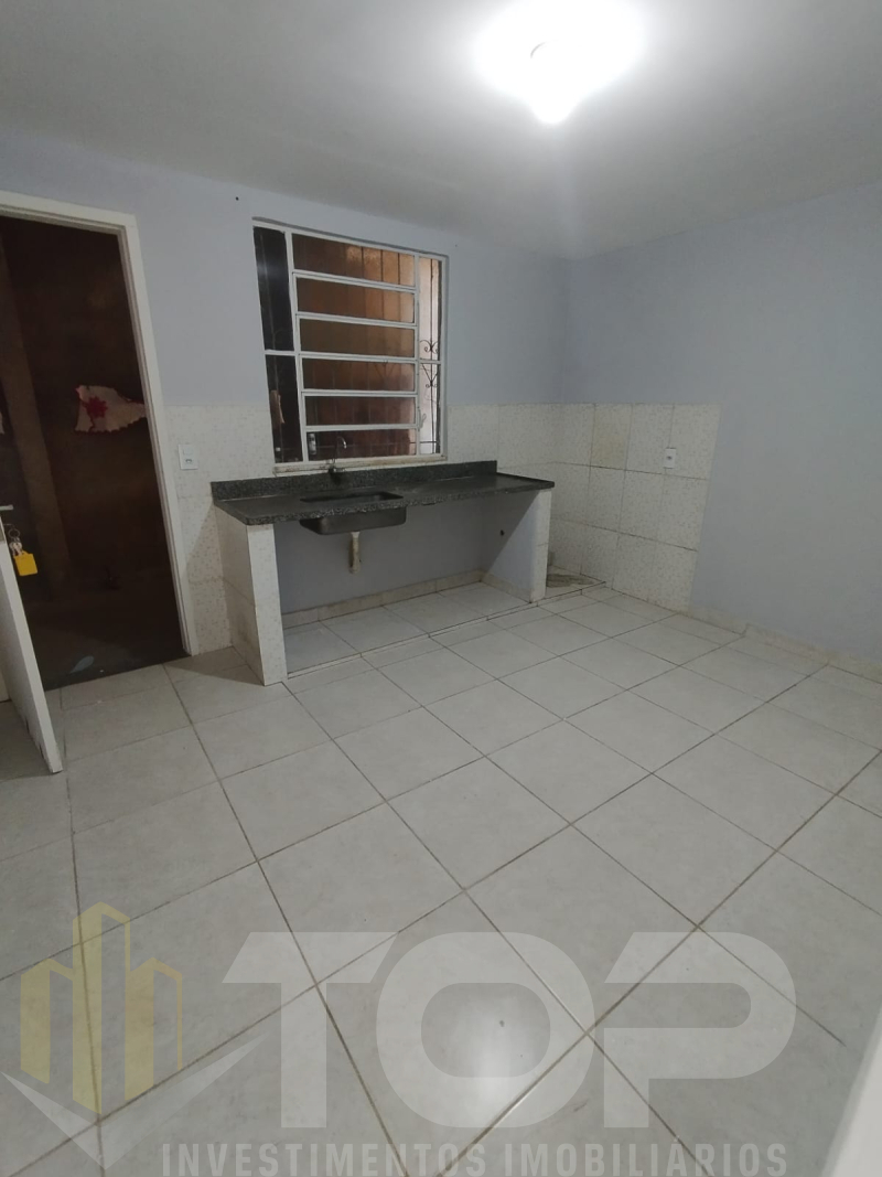 Imagens do imóveis Kitnet Espaçosa - Colety