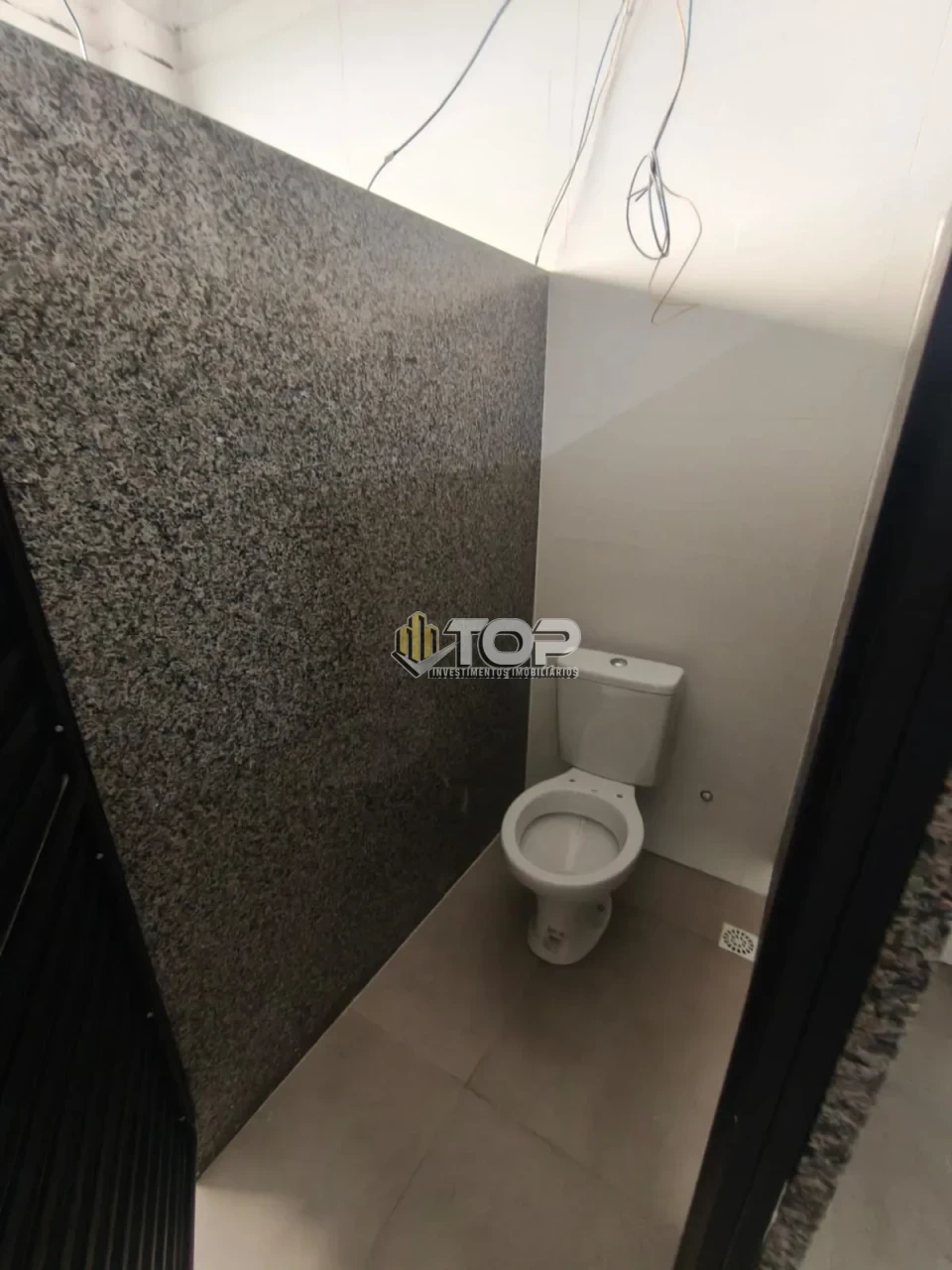 Imagens do imóveis LOJA PARA VENDA OU LOCAÇÃO - BARRA
